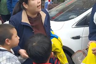 王晓龙晒7岁儿子获巴列卡诺梯队官方试训函：爸妈陪你勇敢追梦